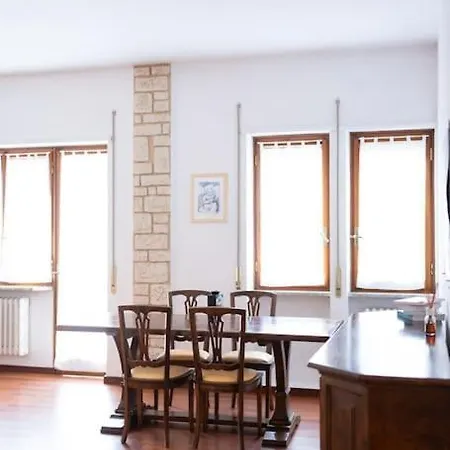 Promo Inizio Anno, 2 E 2 Bagni In Centro Citta A Pochi Passi Da Piazza Salotto Appartement *