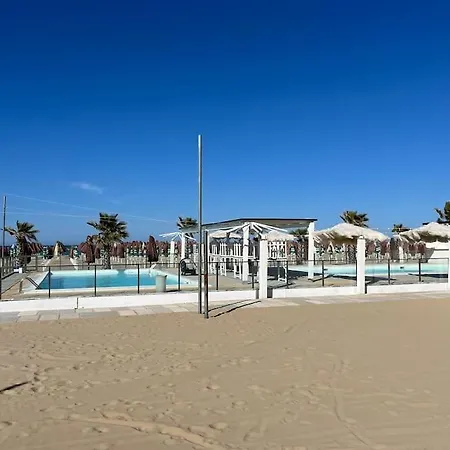 Apartment Promo Inizio Anno, 2 E 2 Bagni In Centro Citta A Pochi Passi Da Piazza Salotto Pescara