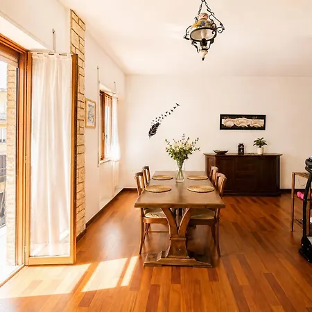 Apartment Estate A 70m Dal Mare 2 2 Bagni Con Balconi In Centro
