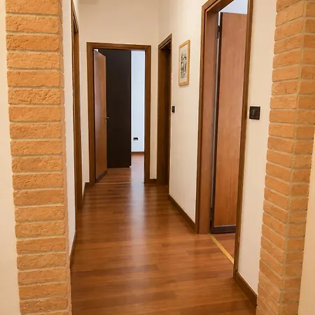 Estate A 20m Dal Mare, 2 E 2 Bagni Con Balconi In Centro Lägenhet *