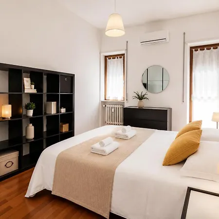 Appartamento Estate 2 2 Bagni Con Balconi In Centro Pescara