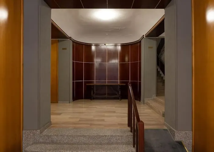 2 Con Balcone In Centro Citta E Mare, 2 Bagni