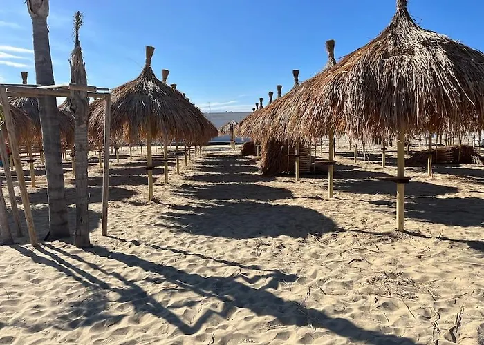 2 Con Balcone In Centro Citta E Mare, 2 Bagni Апартаменты