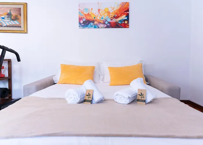 Appartamento Promo Inizio Anno, 2 E 2 Bagni In Centro A Pochi Passi Da Piazza Salotto Pescara