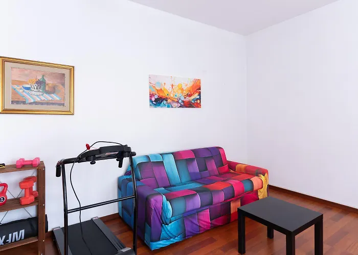 2 Con Balcone In Centro Citta E Mare, 2 Bagni Апартаменты