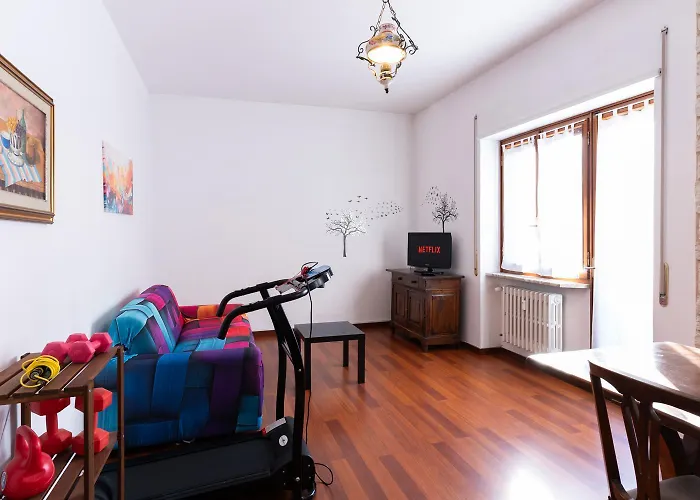 2 Con Balcone In Centro Citta E Mare, 2 Bagni Апартаменты