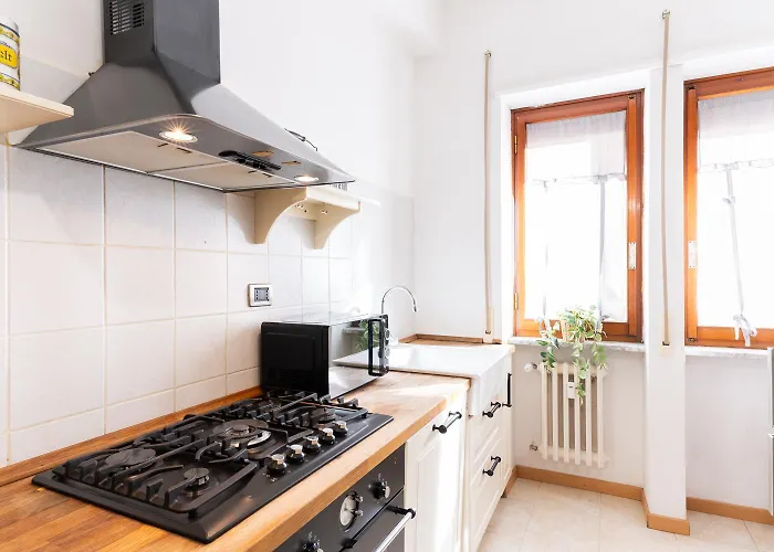 Appartamento Promo Inizio Anno, 2 E 2 Bagni In Centro A Pochi Passi Da Piazza Salotto Pescara